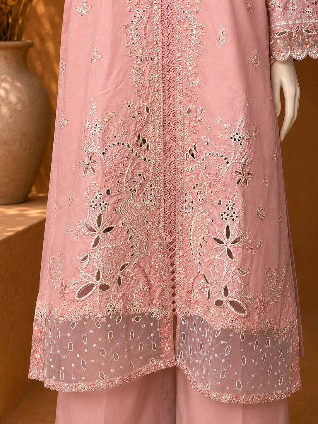 Mahnoor - Image 3