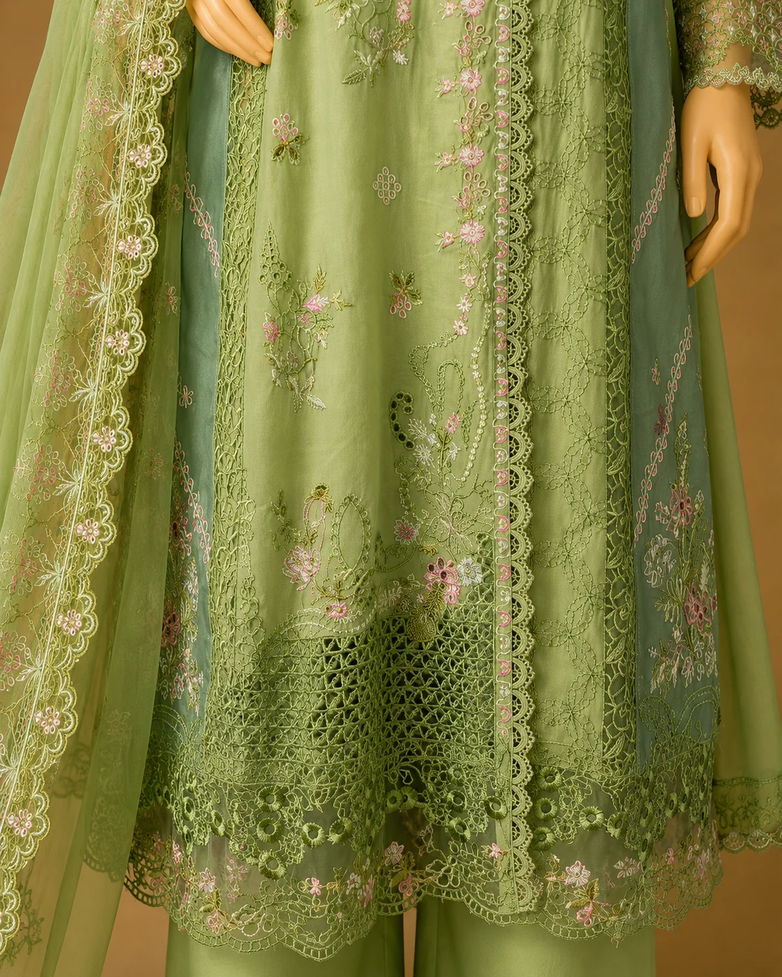 Mahnoor - Image 3