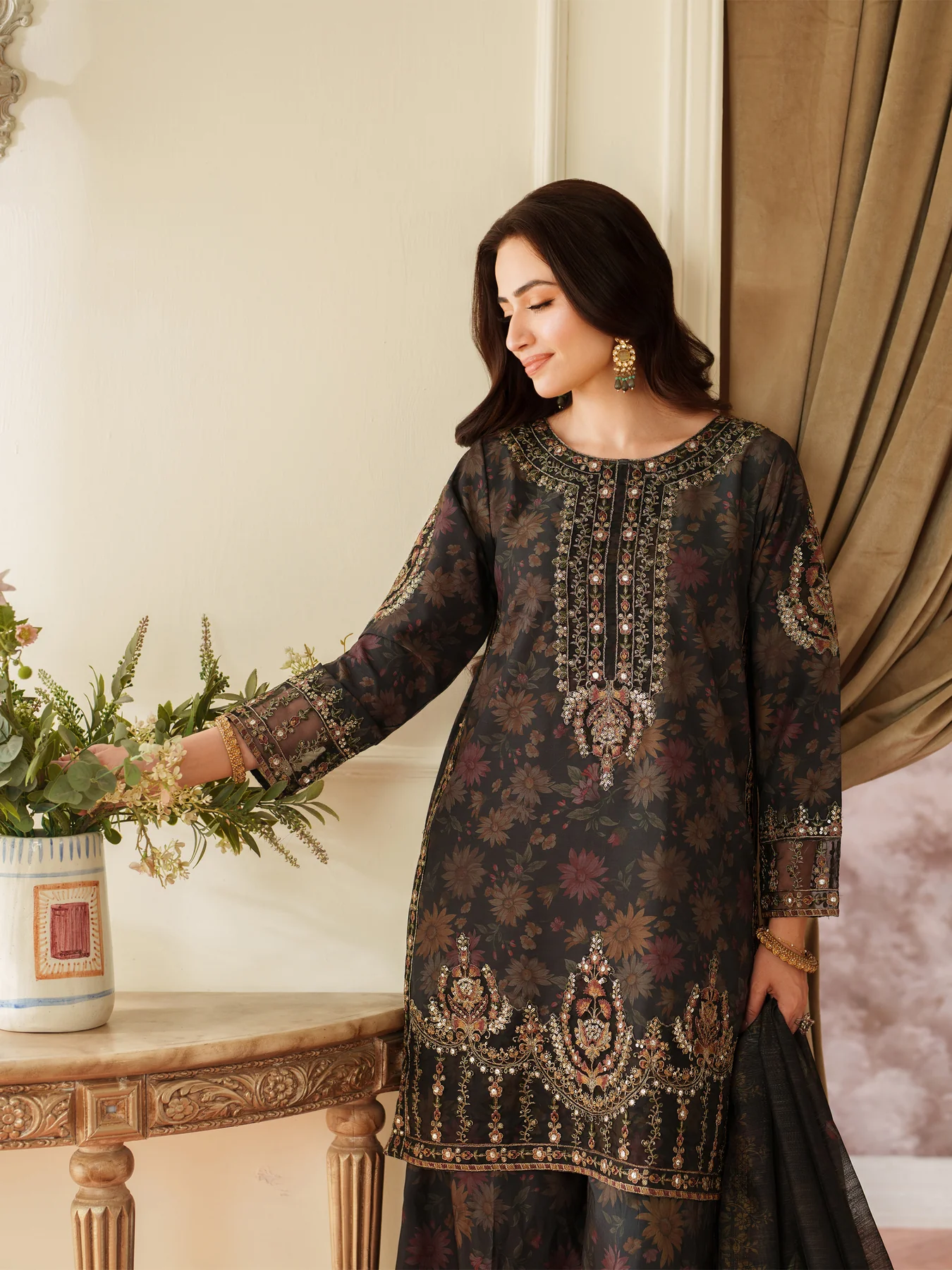 (BLP-02) 3 Piece - Embroidered PRINTED SUIT - Image 9