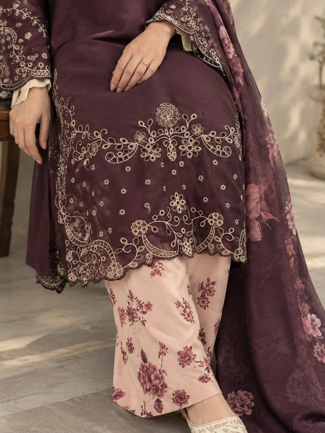 (ECO-13) 3 Piece - Embroidered VISCOS Suit - Image 3